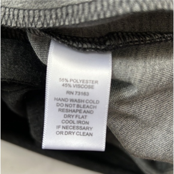 NEW! Cable & Gauge Zip Up with Thumbholes size small 
No Hood - Picture 7 of 8